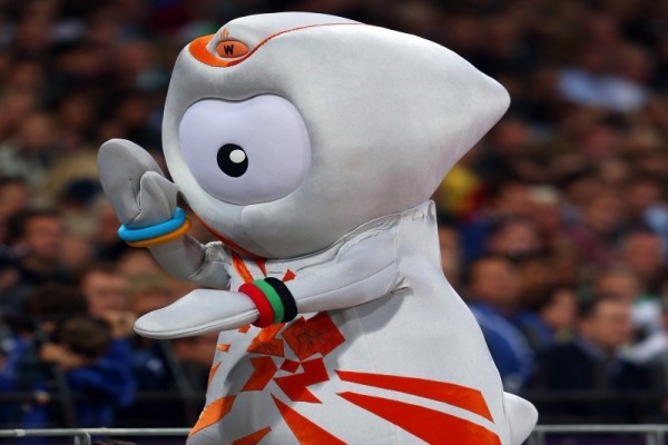 Wenlock entertains the crowd in the Olympic Stadium